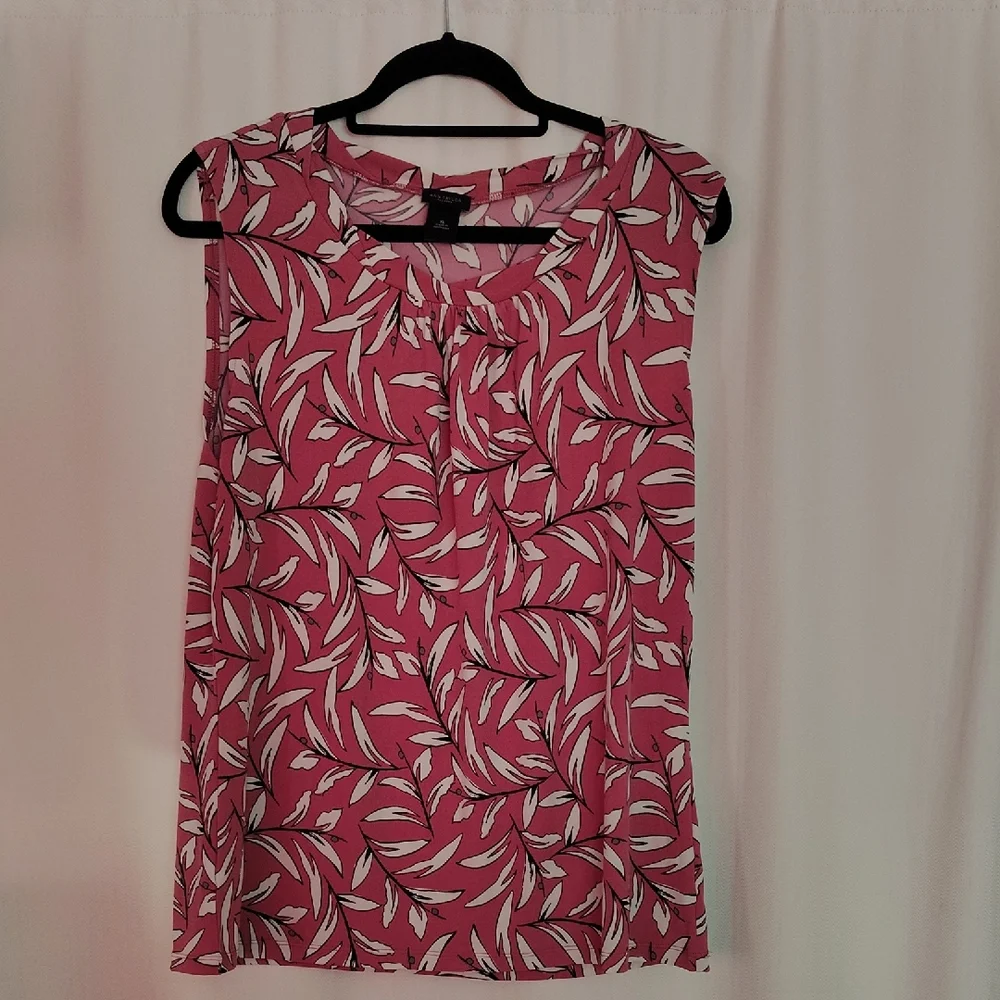 Ann Taylor Factory Pink and White Patterned Blouse - Picture 1 of 3